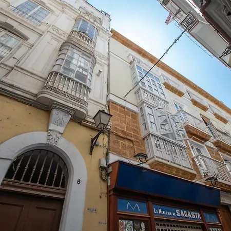 Del Arqueólogo De Cádis