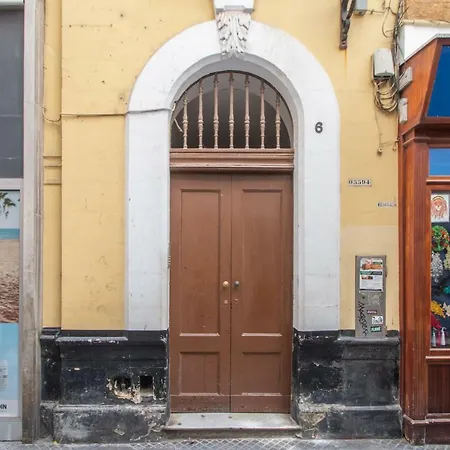 Del Arqueólogo De Cádis