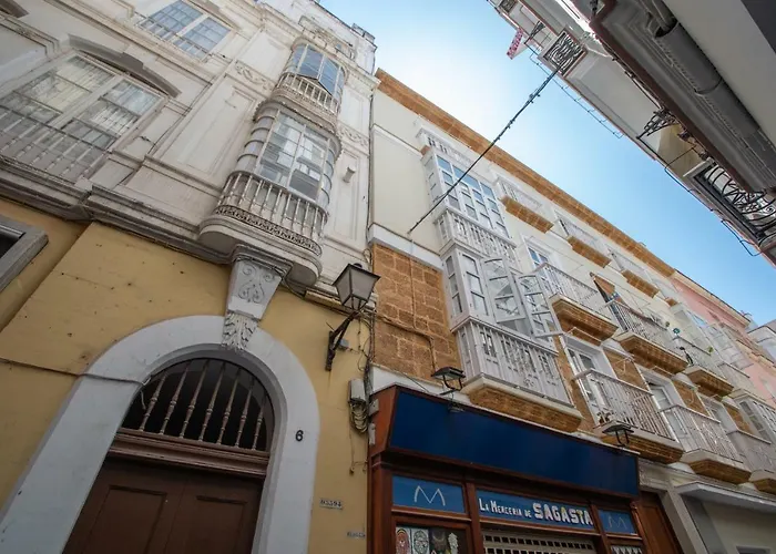 Del Arqueólogo De Cádis