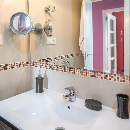 Del Arqueólogo De Apartamento